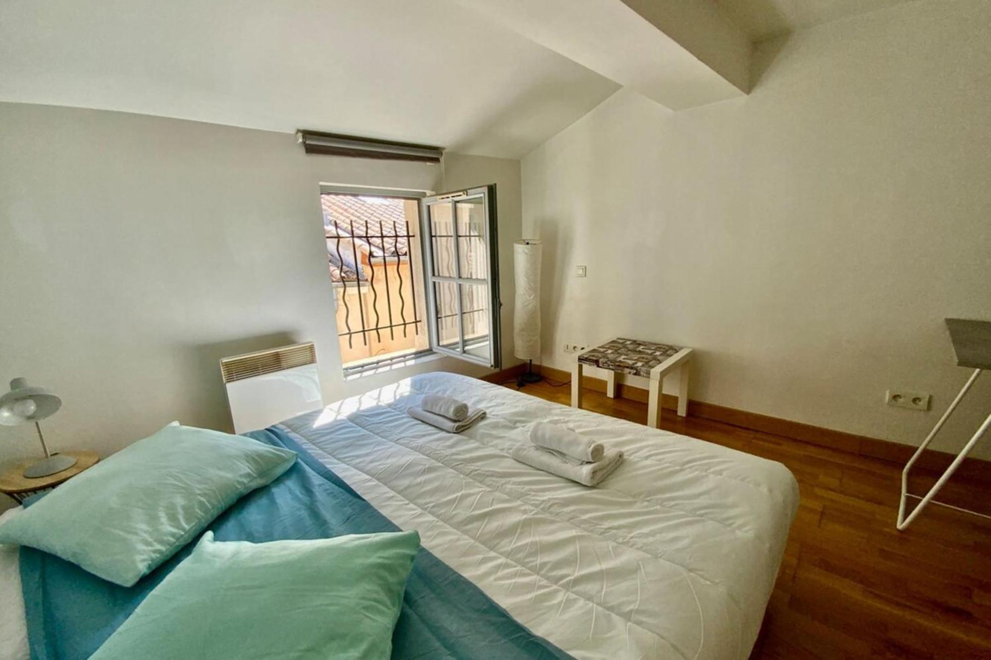 The Triplex- 3 Bedrooms In The Escutcheon! Montpellier Kültér fotó