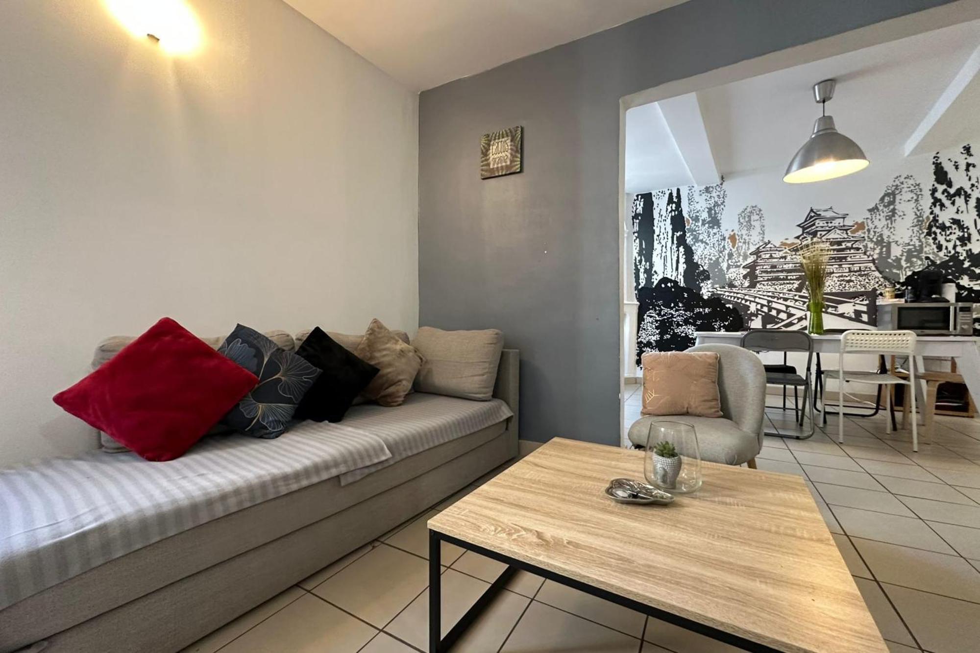 The Triplex- 3 Bedrooms In The Escutcheon! Montpellier Kültér fotó